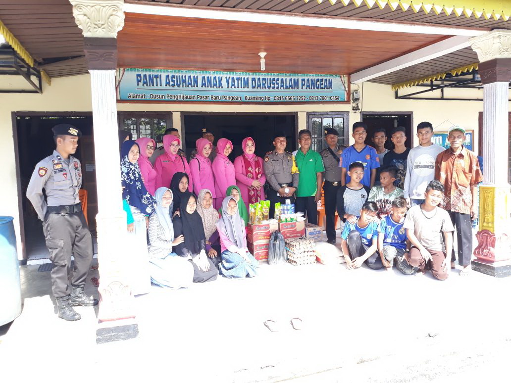 Beri Bantuan, Kapolres Inhil Kunjungi Anak Yatim di Tembilahan